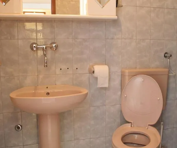 Lejlighed With Parking Space Zrnovska Banja, Korcula - 4426