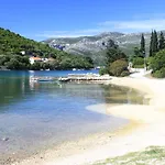 With Parking Space Zrnovska Banja, Korcula - 4426 شقة Zrnovo