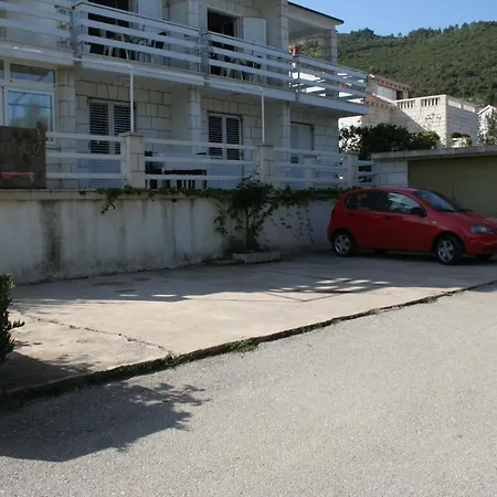 With A Parking Space Zrnovska Banja, Korcula - 4426 *