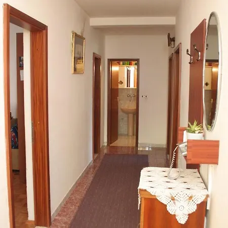 With Parking Space Zrnovska Banja, Korcula - 4426 Apartment *